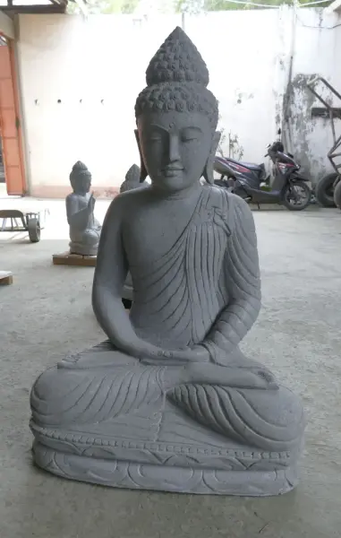 Product image 2 of the product “Seated Buddha made of Riverstone in Dhyana position - gesture of meditation, H.102 cm, natural. ”